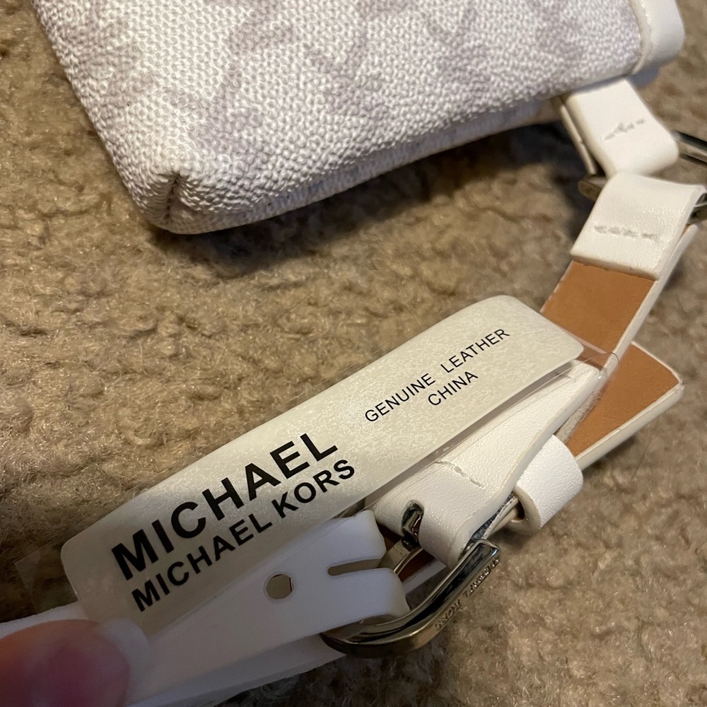 Michael Kors Purse - Picture 8 of 9